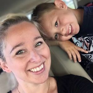 Meet your Posher, Angie